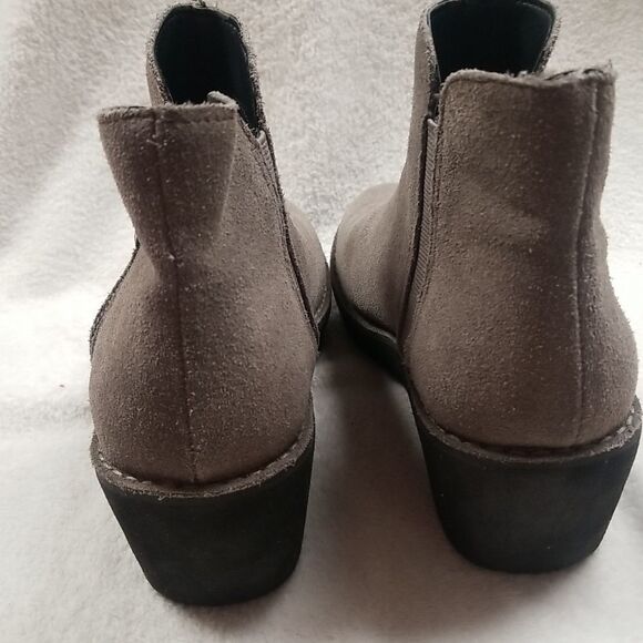 KENNETH COLE REACTION WOMENS GRAY SUEDE LEATHER WEDGE ANKLE BOOTIES SZ 6 - Picture 5 of 11